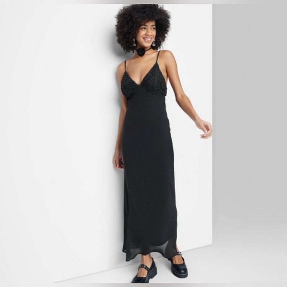 NWT Black Women's Sleeveless Rosette Cup Maxi Dress